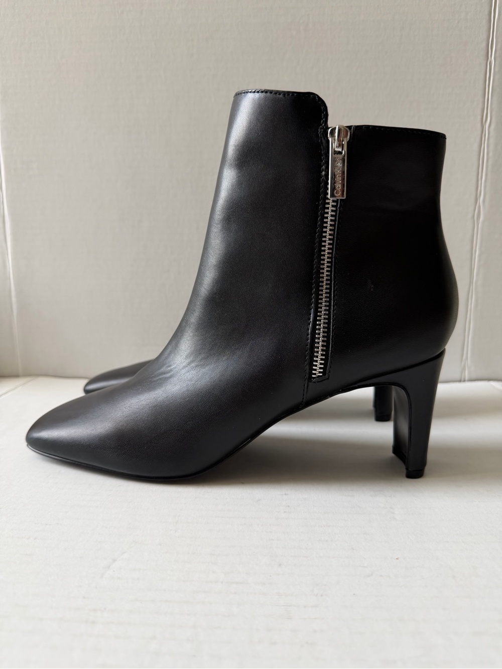 Black Leather Pointed Toe Ankle Boots with Side Zip - Picture 1 of 8